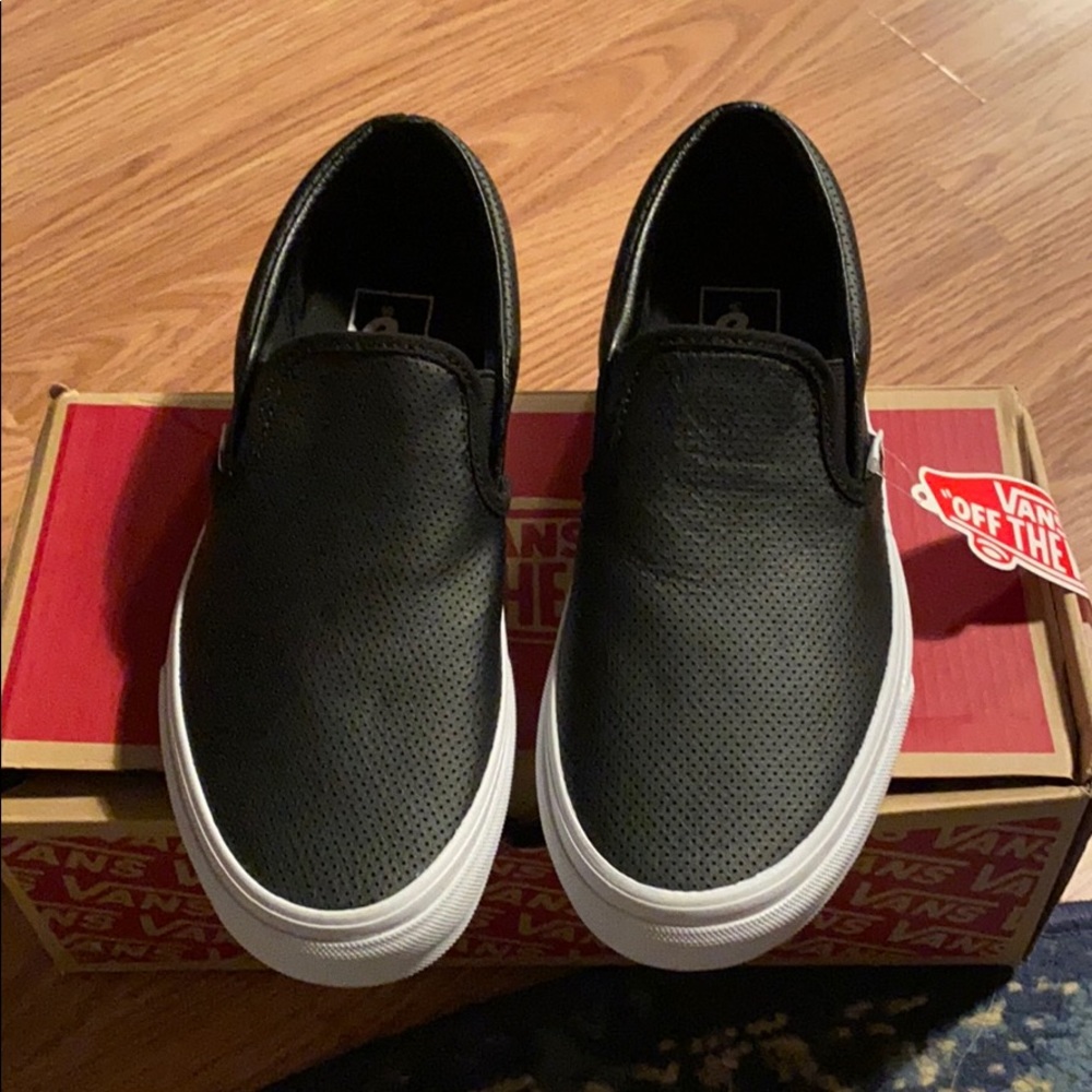 NWT Vans black slip on